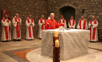 Père Abbé concélèbre