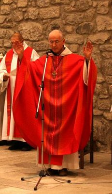 Père Abbé préside